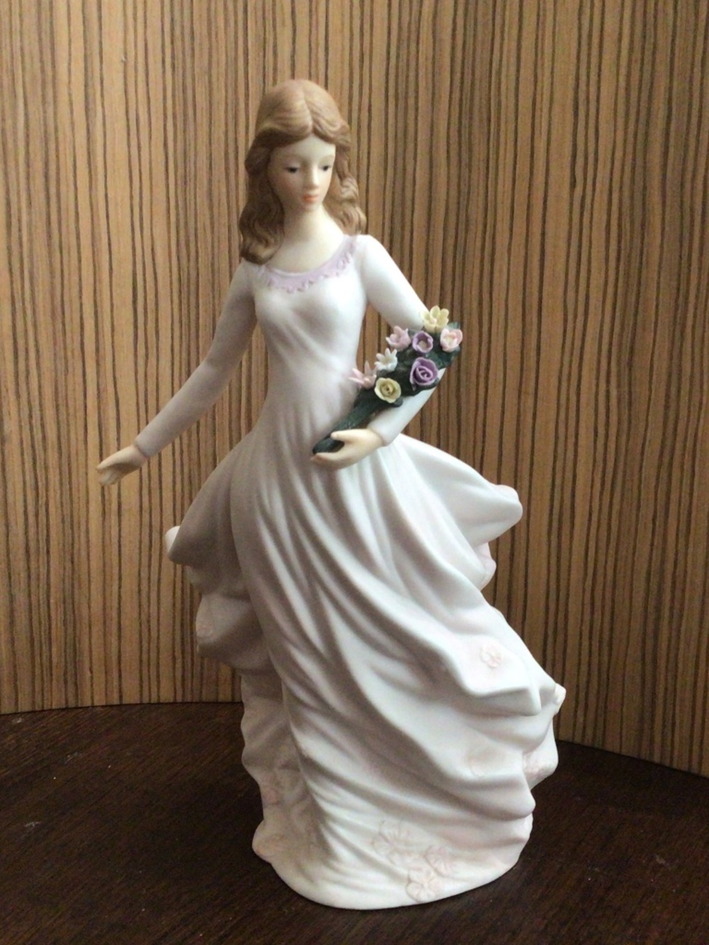 Home interior Daphne porcelain figurine. # 11790 dated 2003 excellent shape.